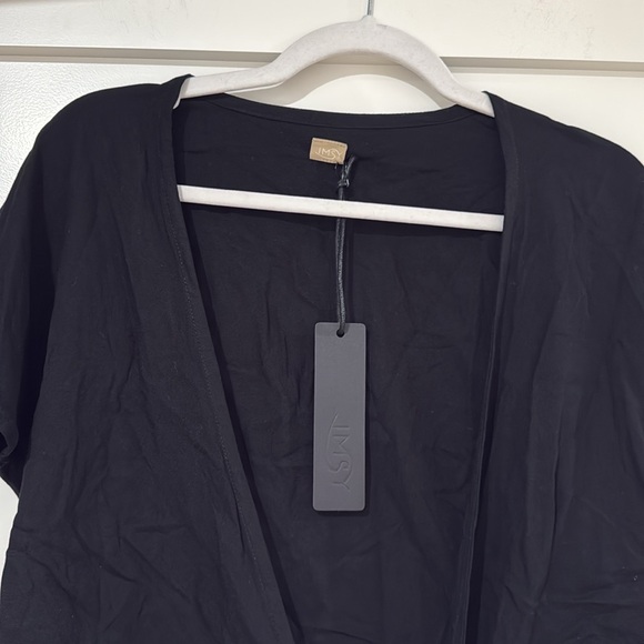 Imsy Marilyn Wrap Top - Picture 2 of 2